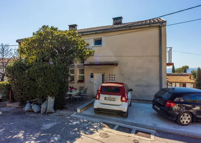 Apartment Mira \