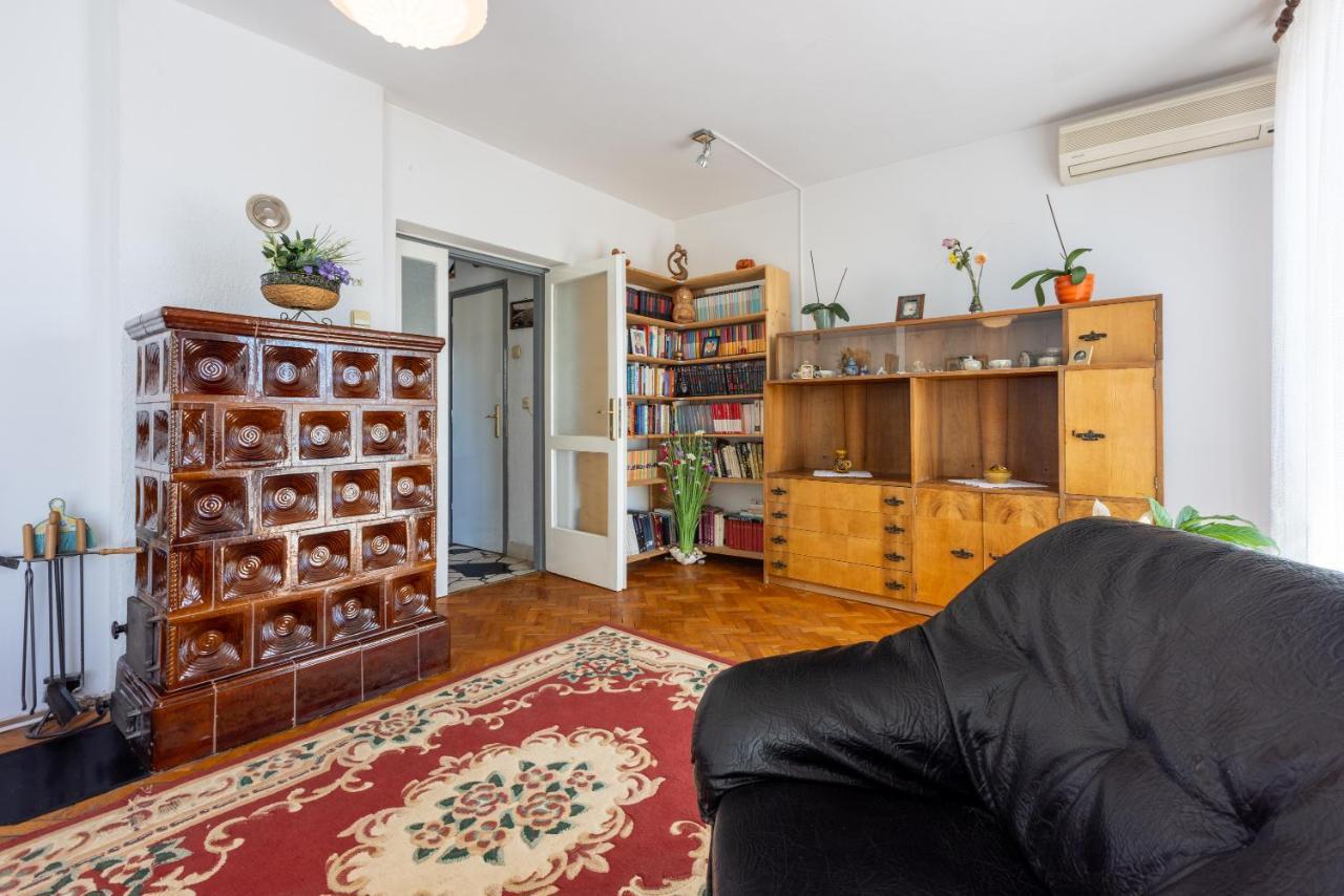 Apartment Mira 